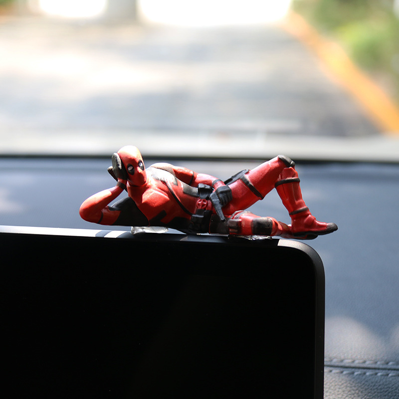 Desk Decoration Deadpool Car H - مراجعة Model Kit Deadpool وسعره
