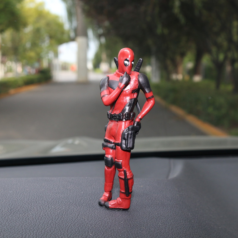Desk Decoration Deadpool Car H - مراجعة Model Kit Deadpool وسعره