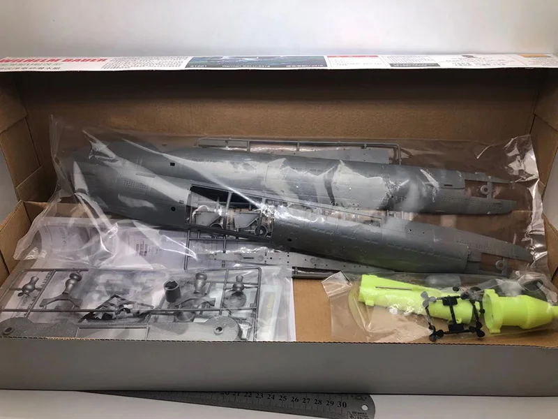 1/144 WWII German U Submarine  - مراجعة Model Kit Battleship وسعره