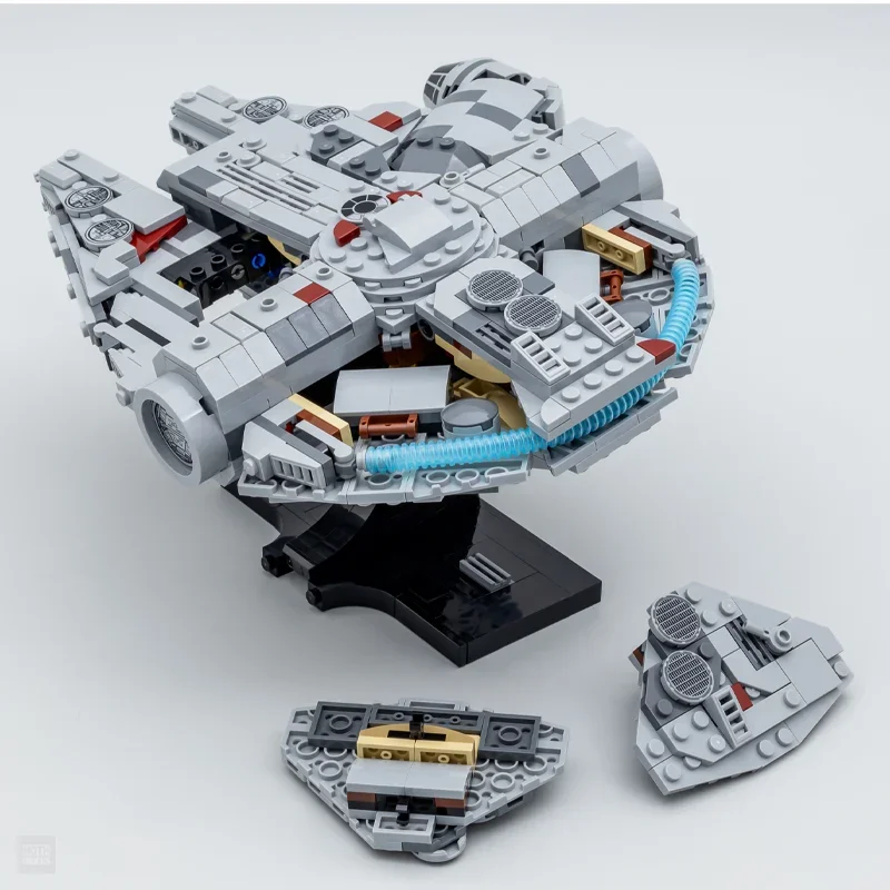 Bandai 75375 Falcon Warship 92 - مراجعة Model Kit Battleship وسعره