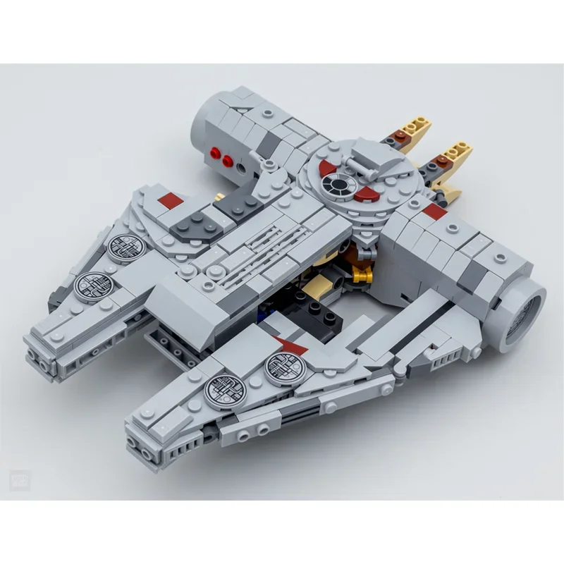 Bandai 75375 Falcon Warship 92 - مراجعة Model Kit Battleship وسعره