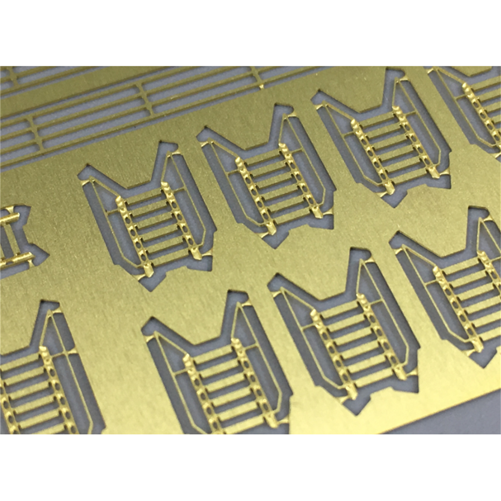 Photo-Etched PE Handrail & Lad - مراجعة Model Kit Battleship وسعره