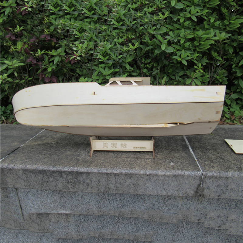Bellina Yacht Electric Remote  - مراجعة Model Kit Entry Grade وسعره