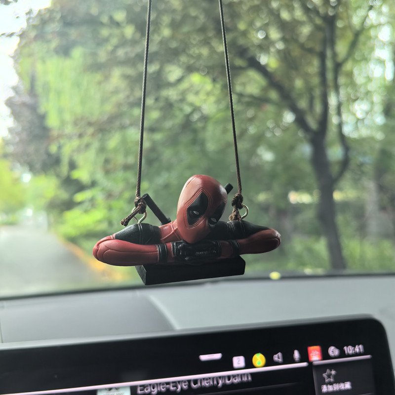 Marvel Deadpool Car Rearview M - مراجعة Model Kit Deadpool وسعره